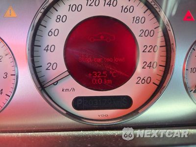 Zdjęcie 9 z 13 samochodu: 2003 MERCEDES-BENZ E 500 VIN:WDBUF70J33A272069 - miniatura