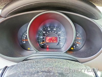Zdjęcie 9 z 13 samochodu: 2018 KIA SOUL BASE VIN:KNDJN2A29J7594520 - miniatura