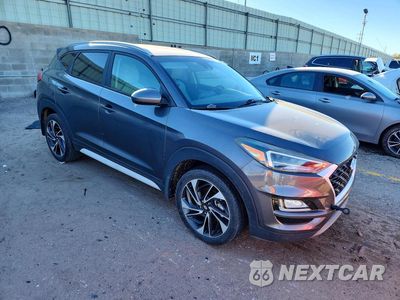 Czwarte zdjęcie samochodu z boku: 2020 HYUNDAI TUCSON SPORT VIN:KM8J3CALXLU127756 - miniatura