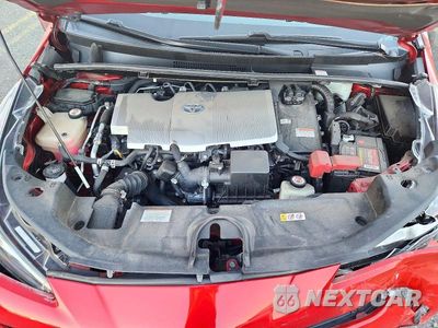 Zdjęcie 11 z 12 samochodu: 2019 TOYOTA PRIUS XLE AWD-E VIN:JTDL9RFU4K3003602 - miniatura