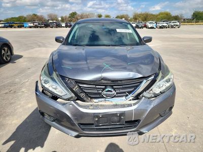 Piąte zdjęcie samochodu w środku: 2017 NISSAN ALTIMA 2.5 SV VIN:1N4AL3AP0HC209540 - miniatura