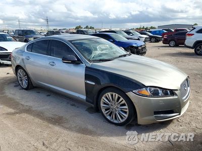 Czwarte zdjęcie samochodu z boku: 2012 JAGUAR XF PORTFOLIO VIN:SAJWA0HB1CLS26856 - miniatura