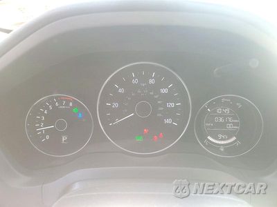 Zdjęcie 9 z 14 samochodu: 2019 HONDA HR-V LX VIN:3CZRU6H3XKG734585 - miniatura