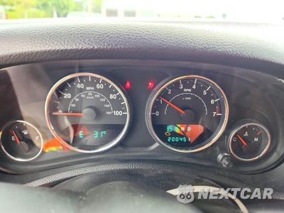 Zdjęcie 9 z 12 samochodu: 2013 JEEP WRANGLER UNLIMITED SPORT VIN:1C4BJWDG0DL504178 - miniatura