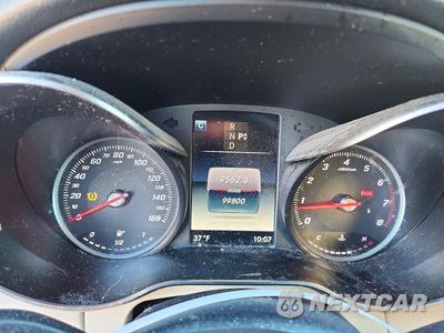 Zdjęcie 9 z 12 samochodu: 2018 MERCEDES-BENZ C 300 4MATIC VIN:55SWF4KB4JU271787 - miniatura