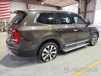 Trzecie zdjęcie samochodu z tyłu: 2021 KIA TELLURIDE EX VIN:5XYP34HC8MG135836 - miniatura