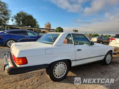 Trzecie zdjęcie samochodu z tyłu: 1989 MERCEDES-BENZ 560 SL VIN:WDBBA48D3KA093631 - miniatura
