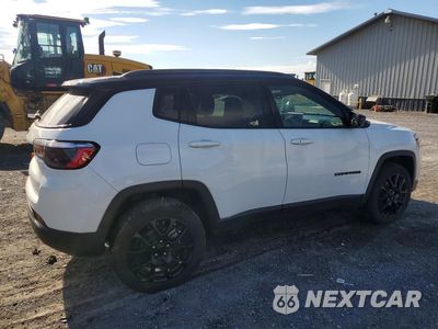Trzecie zdjęcie samochodu z tyłu: 2022 JEEP COMPASS LATITUDE VIN:3C4NJDBB7NT226183 - miniatura