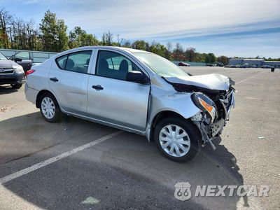 Czwarte zdjęcie samochodu z boku: 2015 NISSAN VERSA 1.6 S PLUS VIN:3N1CN7AP7FL826118 - miniatura