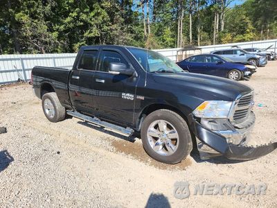 Czwarte zdjęcie samochodu z boku: 2018 RAM 1500 SLT VIN:1C6RR6GT6JS100651 - miniatura