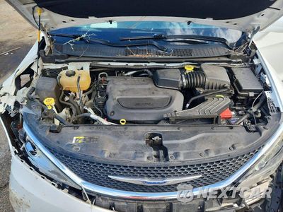 Zdjęcie 12 z 13 samochodu: 2019 CHRYSLER PACIFICA TOURING L VIN:2C4RC1BG0KR554517 - miniatura