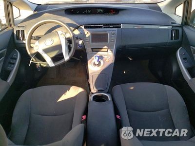 Zdjęcie 8 z 12 samochodu: 2013 TOYOTA PRIUS PLUG-IN HYBRID BASE VIN:JTDKN3DP0D3034995 - miniatura