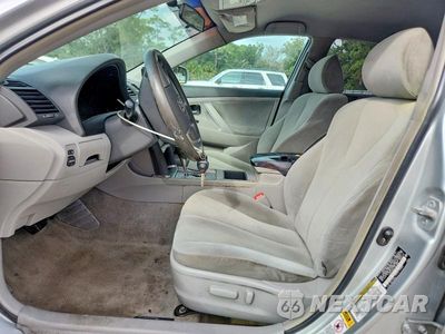 Zdjęcie 7 z 12 samochodu: 2007 TOYOTA CAMRY LE VIN:4T1BE46K67U061989 - miniatura