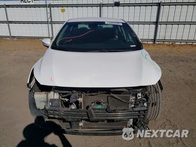 Piąte zdjęcie samochodu w środku: 2020 NISSAN VERSA SV VIN:3N1CN8EV6LL805660 - miniatura