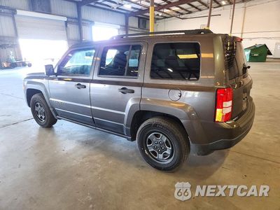 Drugie zdjęcie samochodu z przodu: 2016 JEEP PATRIOT SPORT VIN:1C4NJPBA0GD727725 - miniatura