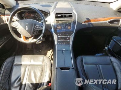 Zdjęcie 8 z 12 samochodu: 2016 LINCOLN MKZ VIN:3LN6L2G97GR621405 - miniatura
