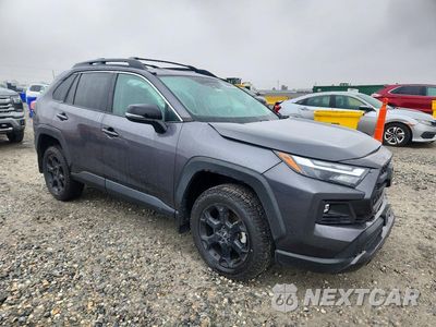 Czwarte zdjęcie samochodu z boku: 2023 TOYOTA RAV4 TRD OFF ROAD VIN:2T3S1RFV4PW366479 - miniatura