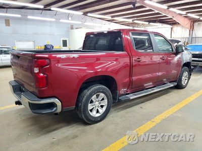 Trzecie zdjęcie samochodu z tyłu: 2019 CHEVROLET SILVERADO K1500 LT VIN:1GCUYDED6KZ248216 - miniatura