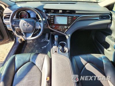 Zdjęcie 8 z 12 samochodu: 2018 TOYOTA CAMRY XSE VIN:4T1B61HK4JU620021 - miniatura