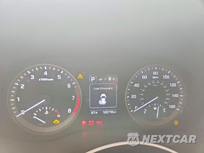 Zdjęcie 9 z 13 samochodu: 2018 HYUNDAI TUCSON SPORT VIN:KM8J33ALXJU695034 - miniatura