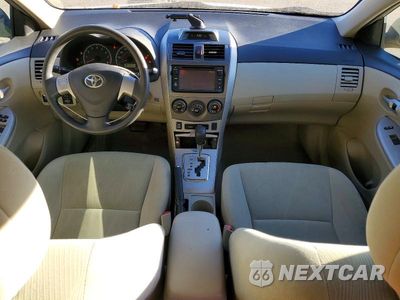 Zdjęcie 8 z 13 samochodu: 2013 TOYOTA COROLLA LE VIN:2T1BU4EE1DC947827 - miniatura