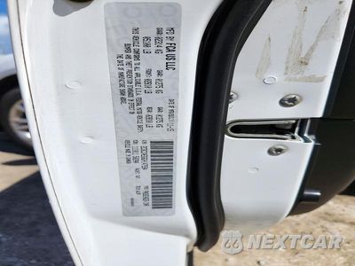 Zdjęcie 12 z 12 samochodu: 2016 CHRYSLER 300C VIN:2C3CCAEG6GH147594 - miniatura