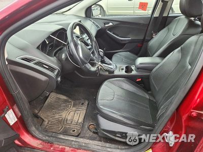 Zdjęcie 7 z 12 samochodu: 2014 FORD FOCUS TITANIUM VIN:1FADP3J24EL215133 - miniatura