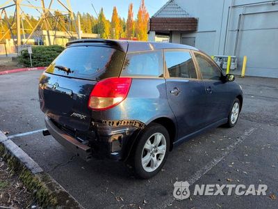 Czwarte zdjęcie samochodu z boku: 2004 TOYOTA MATRIX XR VIN:2T1KR32E84C217915 - miniatura