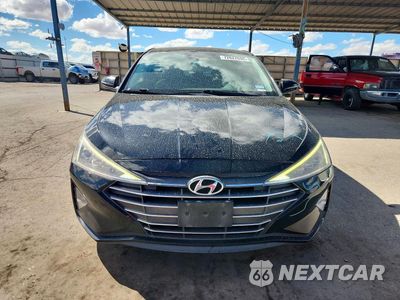 Piąte zdjęcie samochodu w środku: 2019 HYUNDAI ELANTRA LIMITED VIN:5NPD84LF5KH461931 - miniatura