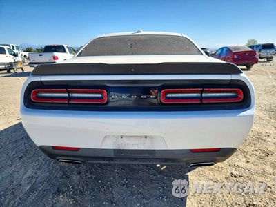 Zdjęcie 6 z 12 samochodu: 2018 DODGE CHALLENGER SXT VIN:2C3CDZAG9JH251893 - miniatura