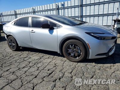 Czwarte zdjęcie samochodu z boku: 2026 TOYOTA PRIUS PLUG-IN HYBRID SE VIN:JTDACACU2T3073941 - miniatura