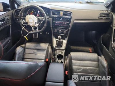 Zdjęcie 8 z 12 samochodu: 2019 VOLKSWAGEN GTI S VIN:3VW5T7AU4KM008073 - miniatura
