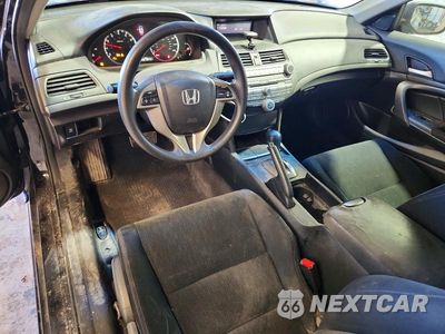 Zdjęcie 8 z 12 samochodu: 2010 HONDA ACCORD LX VIN:1HGCS1B36AA013031 - miniatura