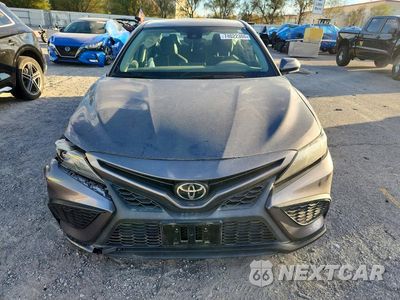 Piąte zdjęcie samochodu w środku: 2024 TOYOTA CAMRY SE VIN:4T1G11AK0RU870267 - miniatura