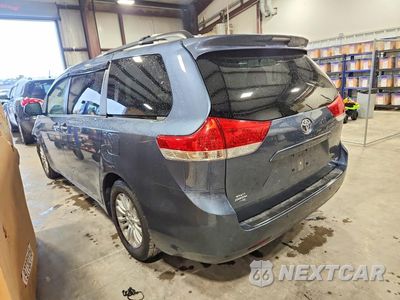 Drugie zdjęcie samochodu z przodu: 2014 TOYOTA SIENNA XLE 8-PASSENGER VIN:5TDYK3DC0ES472108 - miniatura