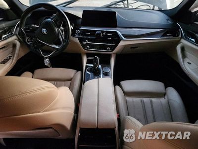 Zdjęcie 8 z 12 samochodu: 2017 BMW 530 I VIN:WBAJA5C34HG894041 - miniatura