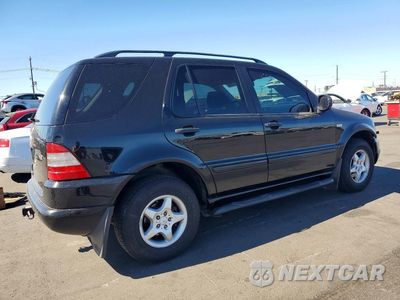 Trzecie zdjęcie samochodu z tyłu: 2000 MERCEDES-BENZ ML 320 VIN:4JGAB54E8YA147010 - miniatura