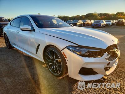 Czwarte zdjęcie samochodu z boku: 2023 BMW 840XI VIN:WBAGV4C07PCM89716 - miniatura