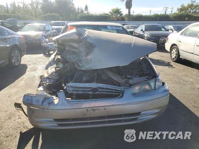 Piąte zdjęcie samochodu w środku: 1998 TOYOTA CAMRY LE VIN:JT2BG22K6W0187454 - miniatura