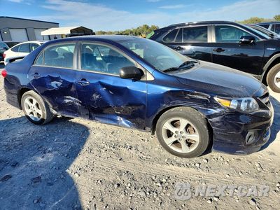Czwarte zdjęcie samochodu z boku: 2013 TOYOTA COROLLA S VIN:2T1BU4EE4DC930004 - miniatura