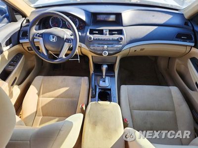 Zdjęcie 8 z 12 samochodu: 2011 HONDA ACCORD LX VIN:1HGCP2F31BA015045 - miniatura