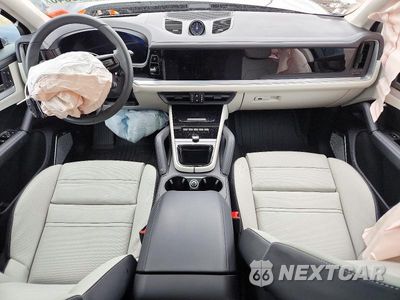 Zdjęcie 8 z 13 samochodu: 2026 PORSCHE CAYENNE E HYBRID COUPE VIN:WP1BE2AY5TDA45814 - miniatura