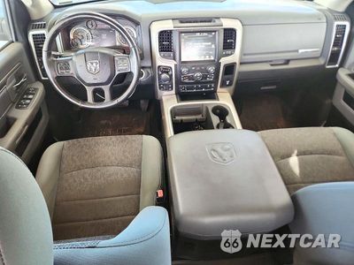 Zdjęcie 8 z 12 samochodu: 2017 RAM 1500 SLT VIN:3C6RR7LT6HG665561 - miniatura