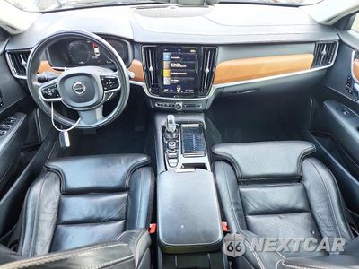 Zdjęcie 8 z 12 samochodu: 2018 VOLVO S90 T8 INSCRIPTION VIN:LVYBC0AL4JP027518 - miniatura