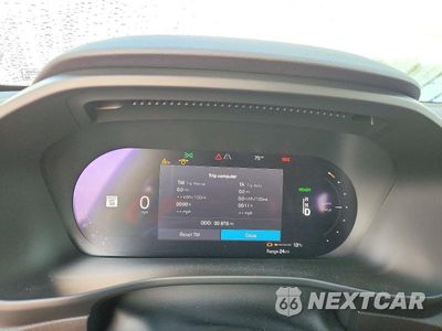 Zdjęcie 9 z 14 samochodu: 2022 VOLVO XC40 P8 RECHARGE ULTIMATE VIN:YV4ED3UB3N2677205 - miniatura