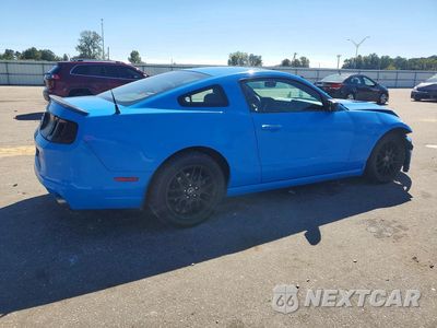 Trzecie zdjęcie samochodu z tyłu: 2014 FORD MUSTANG VIN:1ZVBP8AM7E5255952 - miniatura