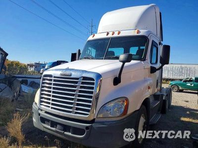 2015 FREIGHTLINER CASCADIA 125 1FUJGEDV6FLGJ9742 - główne zdjęcie licytacji z USA - miniatura