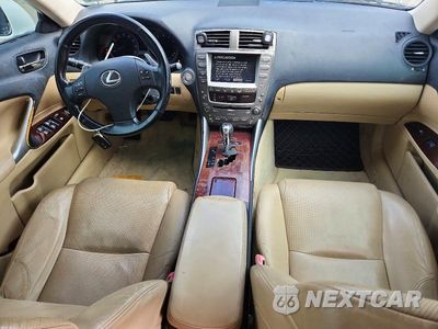 Zdjęcie 8 z 12 samochodu: 2007 LEXUS IS 350 VIN:JTHBE262472012986 - miniatura
