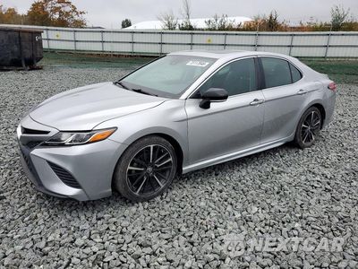 2018 TOYOTA CAMRY SE 4T1B11HK3JU617240 - główne zdjęcie licytacji z USA - miniatura