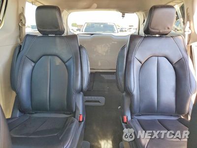 Zdjęcie 10 z 14 samochodu: 2023 CHRYSLER PACIFICA HYBRID TOURING L VIN:2C4RC1L71PR554287 - miniatura